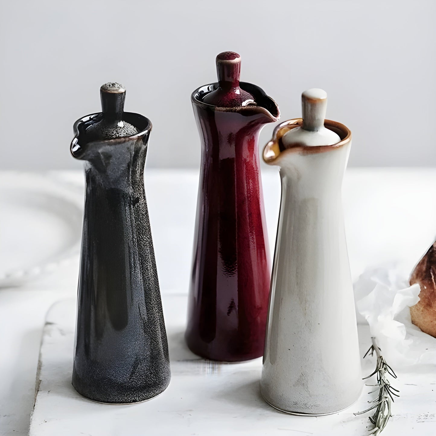 Öl- und Gewürzflasche aus Keramik – Stilvoll und aromabewahrend | Ideal für Küche und Esszimmer