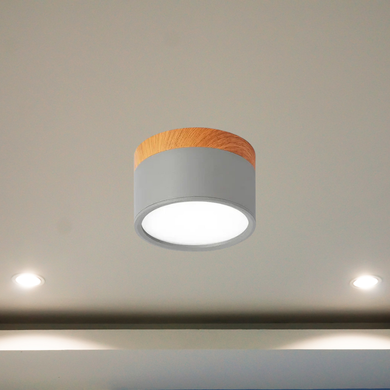 Zylindrische LED-Deckenleuchte für stilvolle Flure
