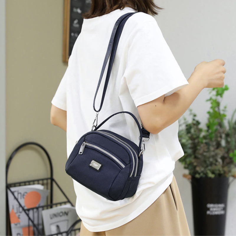 Leichte Schultertasche aus robustem Nylon
