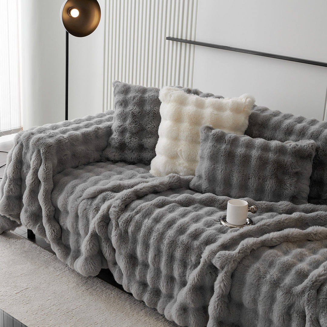 Luxe Ripple Faux Fur Sofa Cover - Modern, Stylisch & Langlebig Sofa Schutz | Brehn