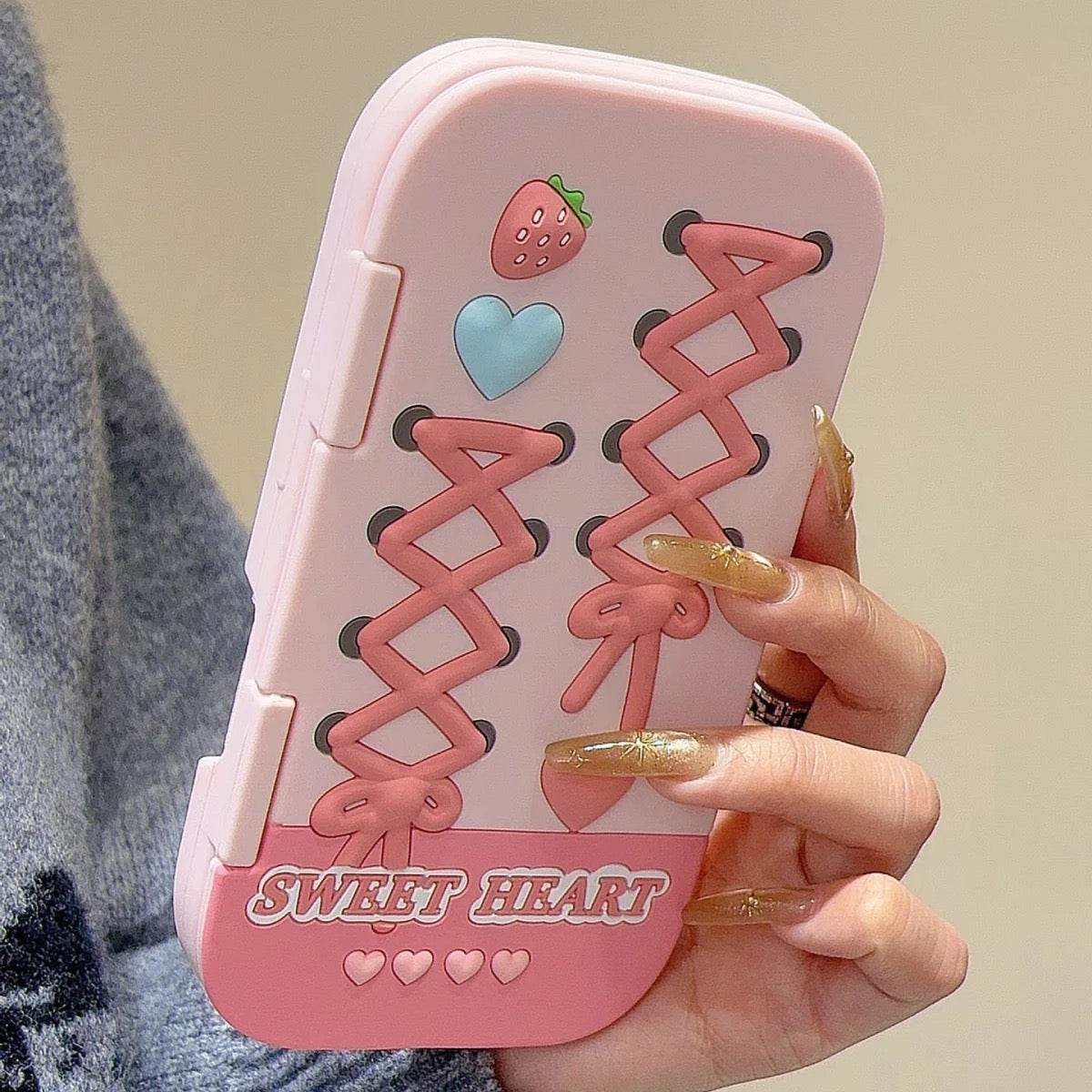 BerryGuard Silikon-Spiegelhülle — Rundum sicherer Schutz mit stylischem Spiegel für sorgenfreie Eleganz | Brehn