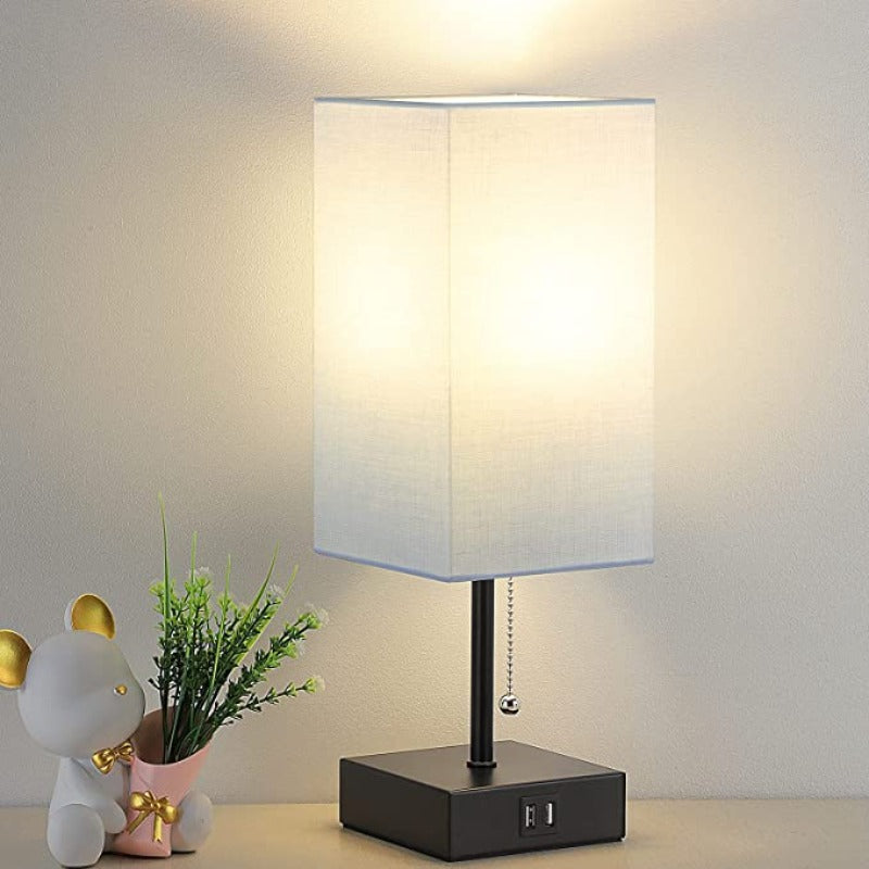 LumiCharge – Moderne Tischlampe mit USB-Ladeanschlüssen | Brehn