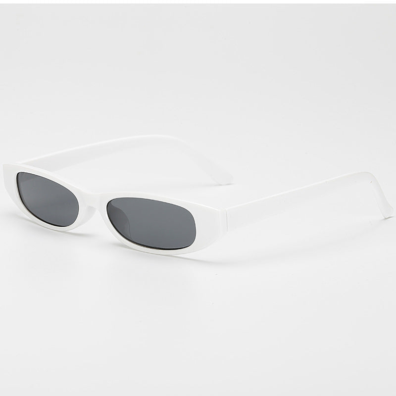 Damen schicke Sonnenbrille mit modernem Design und schmalem Rahmen Brehn
