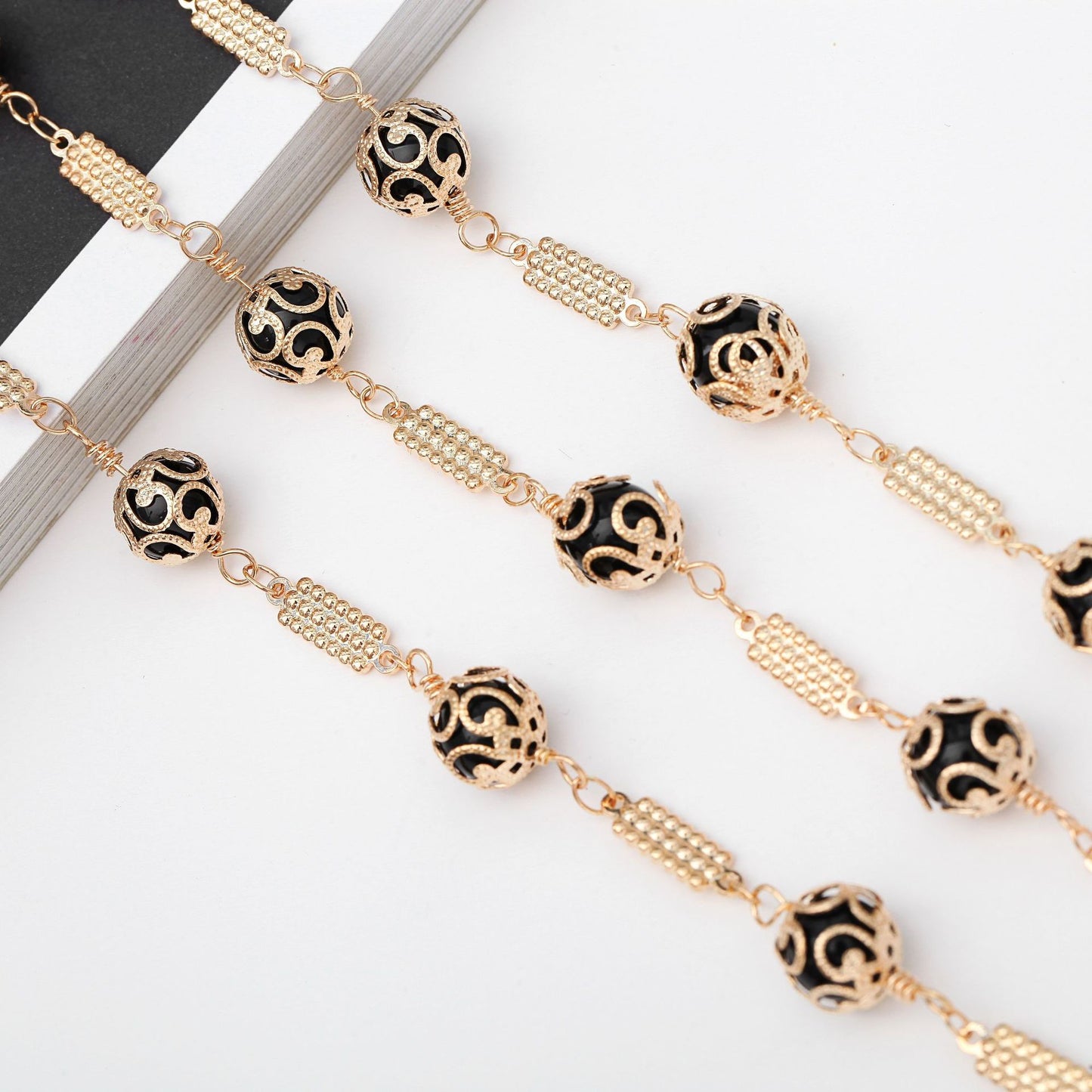 Elegante Perlen Brillen Kette Brehn