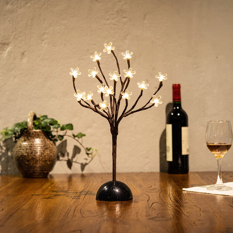 Brehn | Blossom Elegance Tischlampe – Raffinierte Atmosphäre für jeden Raum