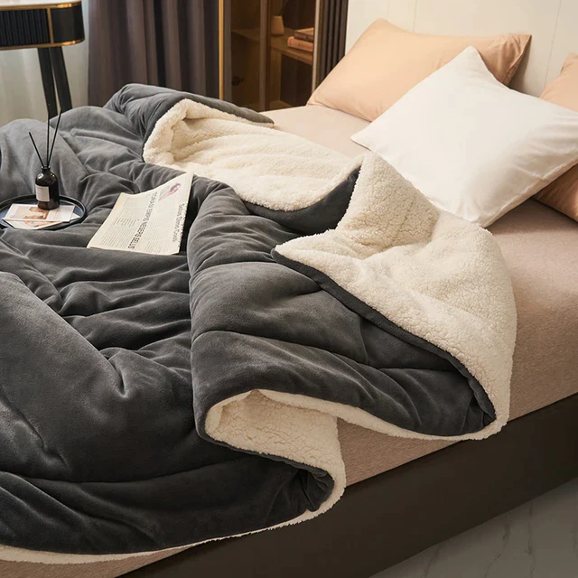 Brehn | SoftHug Luxus Fleece warme Decke