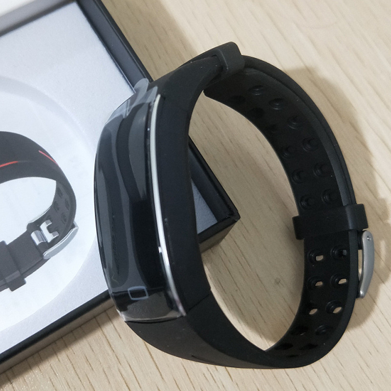 Brehn | SmartFit Kompakt Bluetooth Smartwatch – Herzfrequenz- & Blutdrucküberwachung für dein aktives Leben
