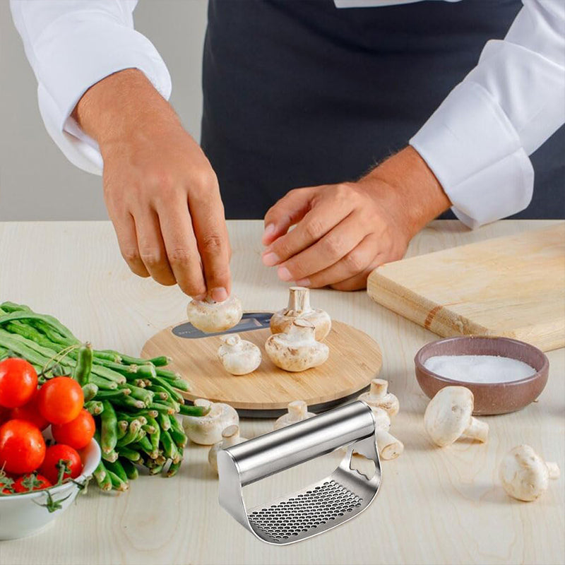 Neuer Knoblauchpresser aus Edelstahl | Brehn