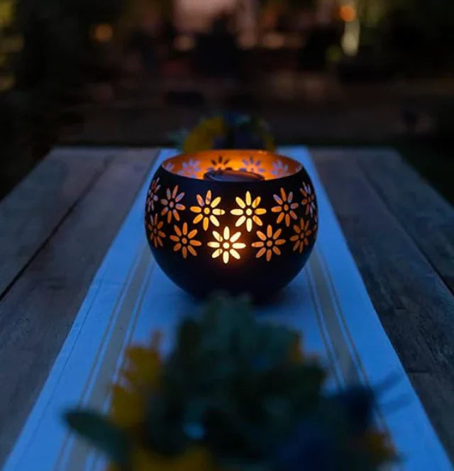 Brehn | Blumenmuster Kerzenlampe - FloraGlow