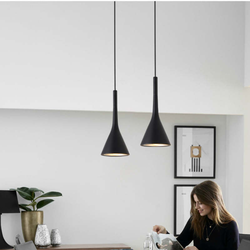 Moderne Dreiecks Pendelleuchte - Trionda | Brehn