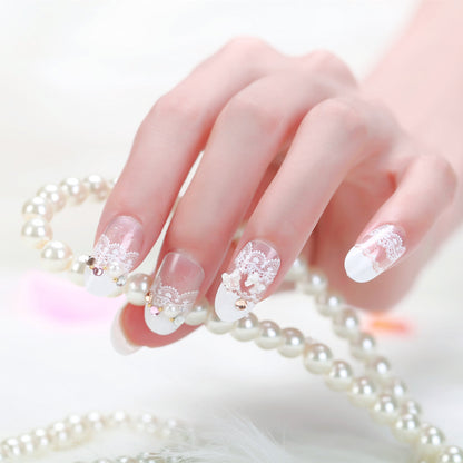 Elegantes von Spitze inspiriertes Press-On-Nagelset