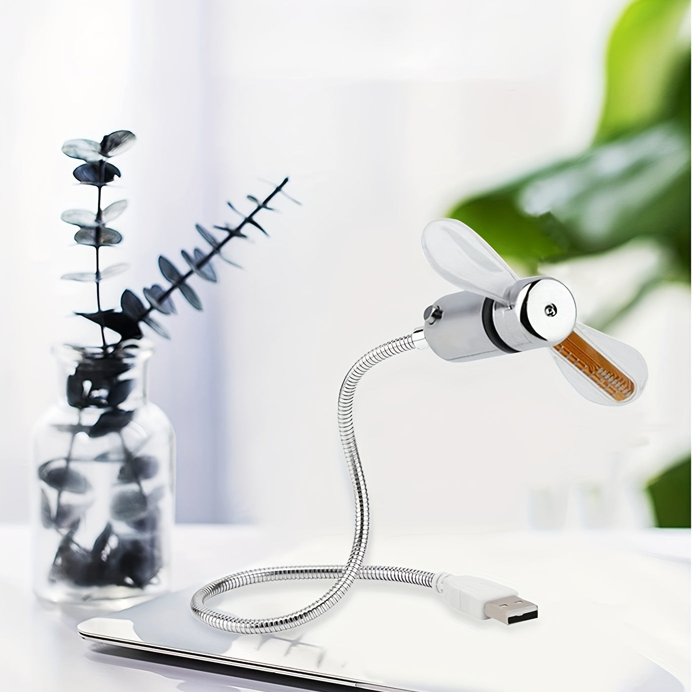 USB Tischventilator mit LED-Uhranzeige | Brehn