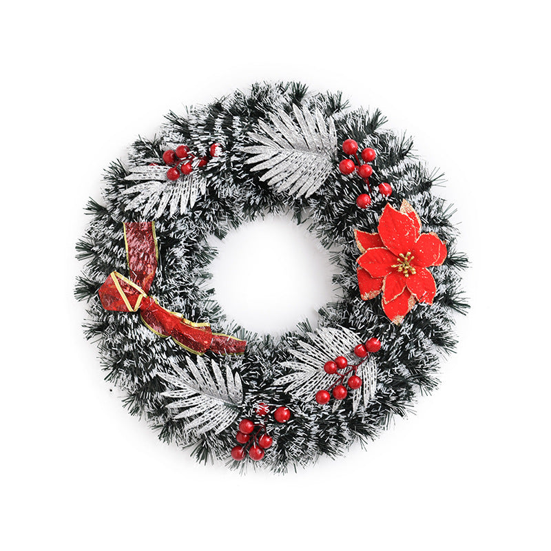 Festlicher Weihnachtskranz mit bunten Verzierungen