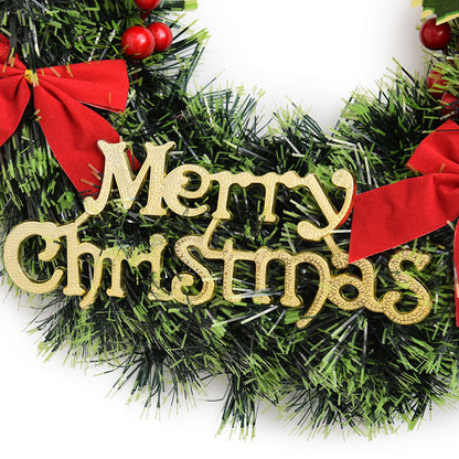 Festlicher Weihnachtskranz mit bunten Verzierungen