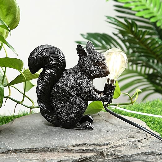 SquirrelBright Tischleuchte im nordischen Eichhörnchen-Design | Designer-Deko | Stimmungslicht mit LED | Perfekt für Zuhause