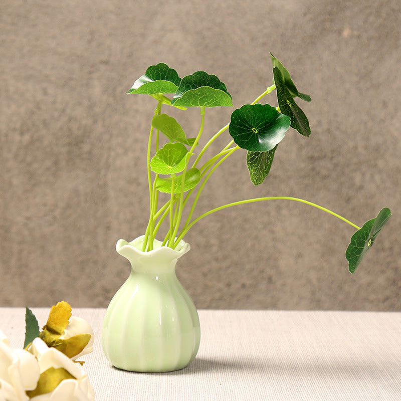 Elegante geschwungene keramische Blumenvase Brehn