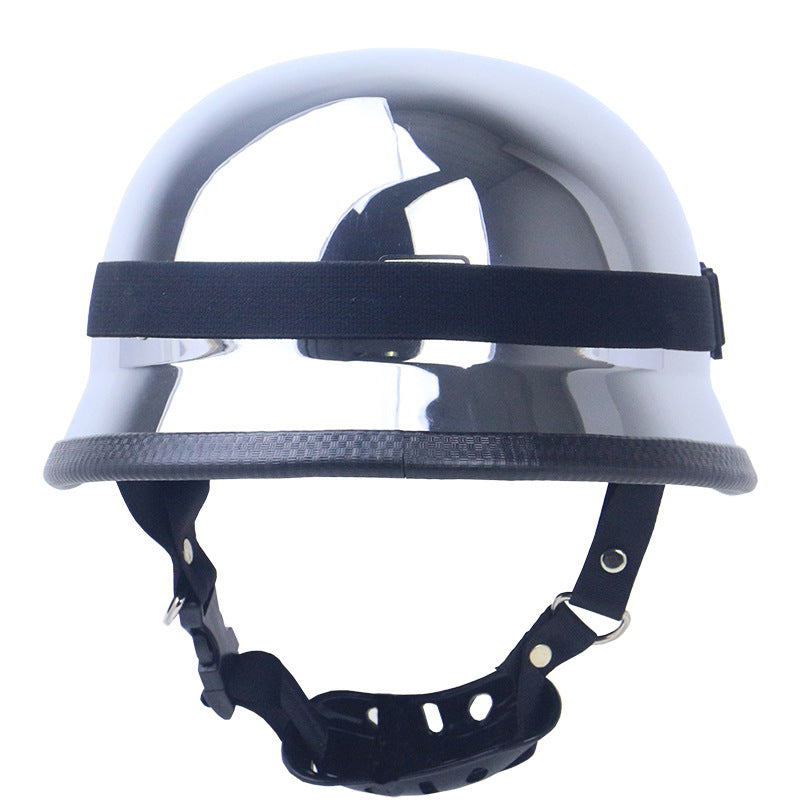 Verchromter Vintage-Motorradhelm mit Schutzbrille Brehn