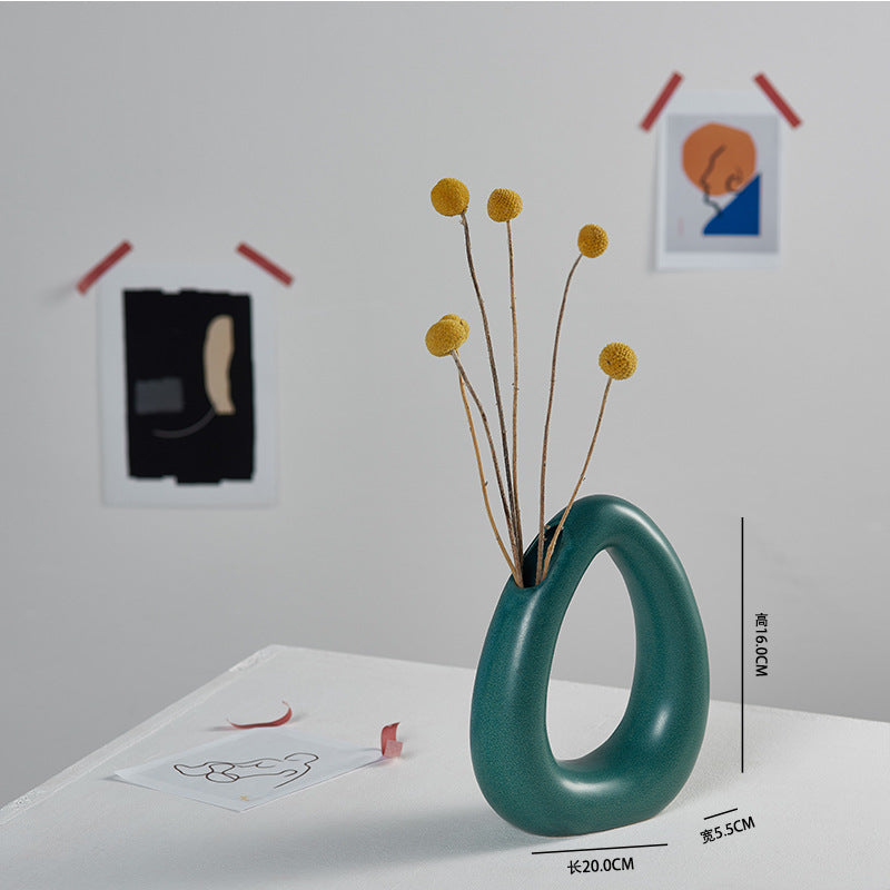 Künstlerische Loop-förmige Vase