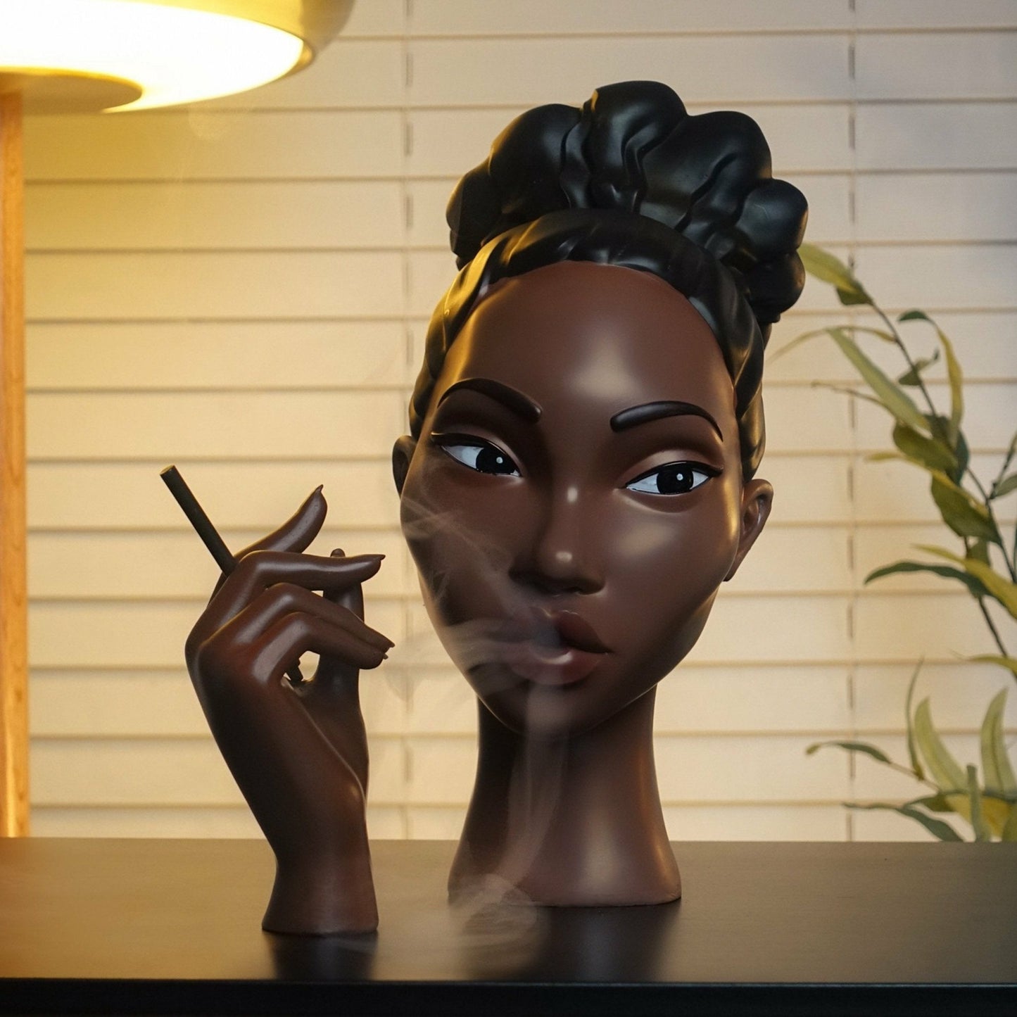 Räuchergefäß-Statue | Künstlerisches Harzdesign | Rückfluss-Raucheffekt | 19,8 cm