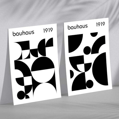 Bauhaus-Stil, Schwarz-Weiß, Mitte des 20. Jahrhunderts, gerahmtes Set aus 2 Kunstdrucken