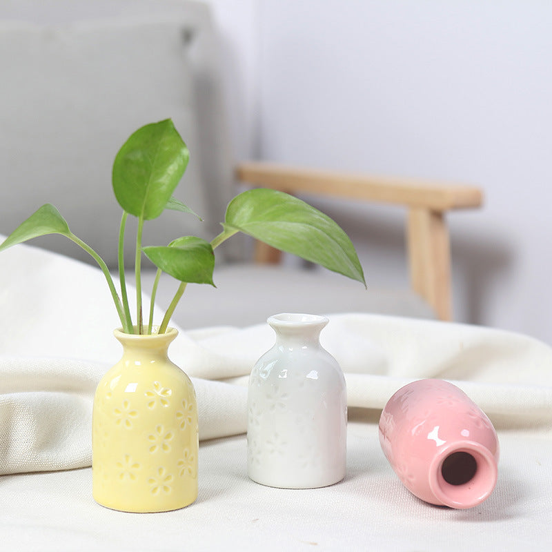 Charmante Keramik-Bud-Vase Brehn