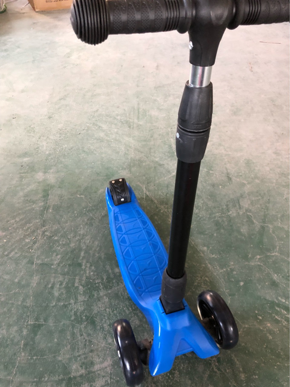 LED Interaktiver Mini Skate Scooter Brehn