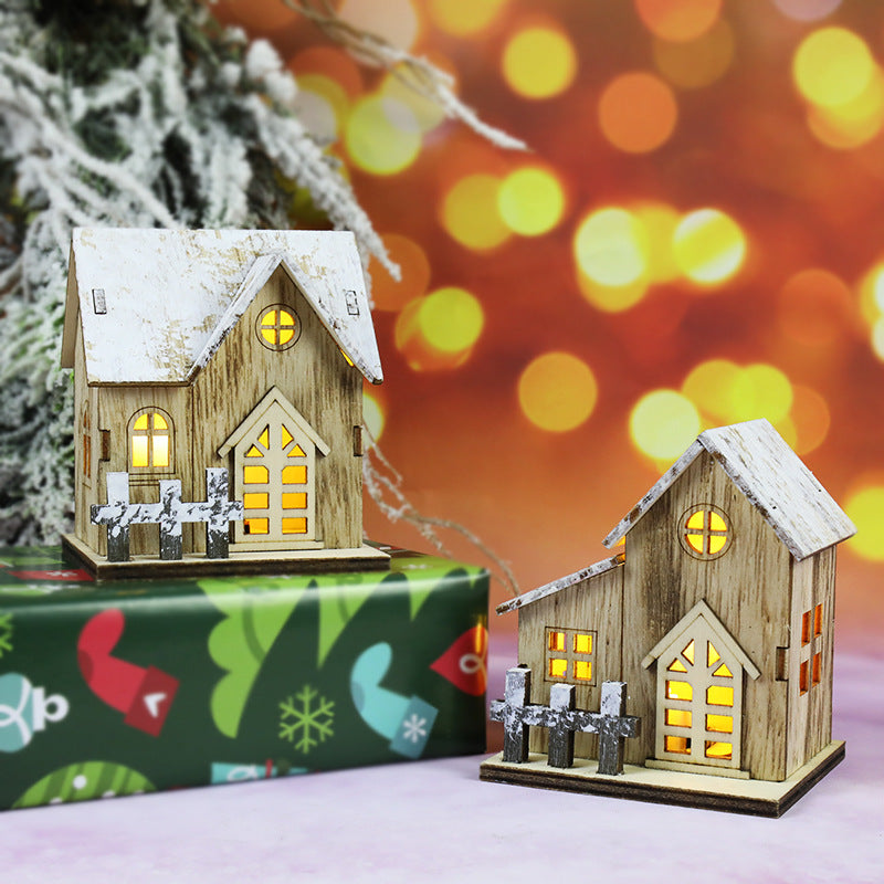 Brehn | Weihnachtlich beleuchtetes Haus