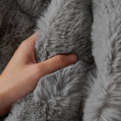 Luxe Ripple Faux Fur Sofa Cover - Modern, Stylisch & Langlebig Sofa Schutz | Brehn