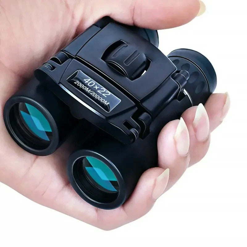 Kompaktes Fernglas 8x22 | Brehn
