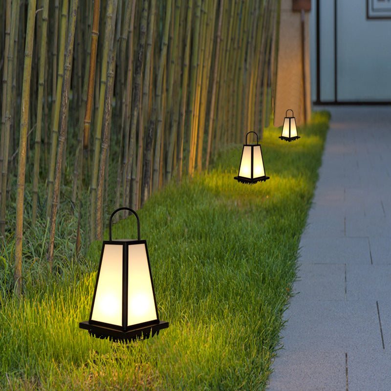 Zeitgenössische Industrielle Solar Eisen Acryl 1-Licht Außenpfostenlampe für den Garten | Brehn