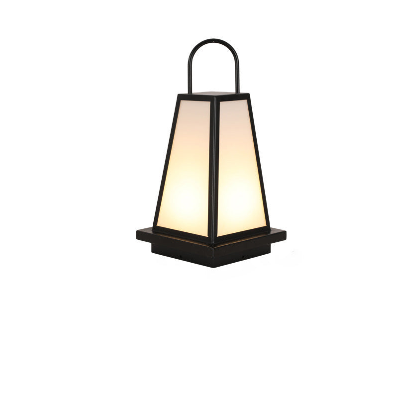Zeitgenössische Industrielle Solar Eisen Acryl 1-Licht Außenpfostenlampe für den Garten | Brehn