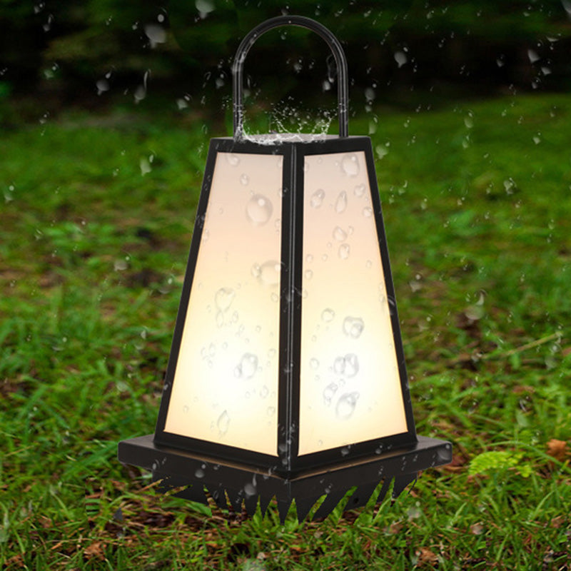 Zeitgenössische Industrielle Solar Eisen Acryl 1-Licht Außenpfostenlampe für den Garten | Brehn