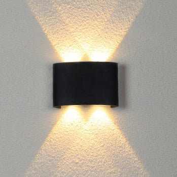 Moderner Minimalistischer Aluminium-Acryl-Wasserdichter LED-Wandstrahler für Außenpatios | Brehn