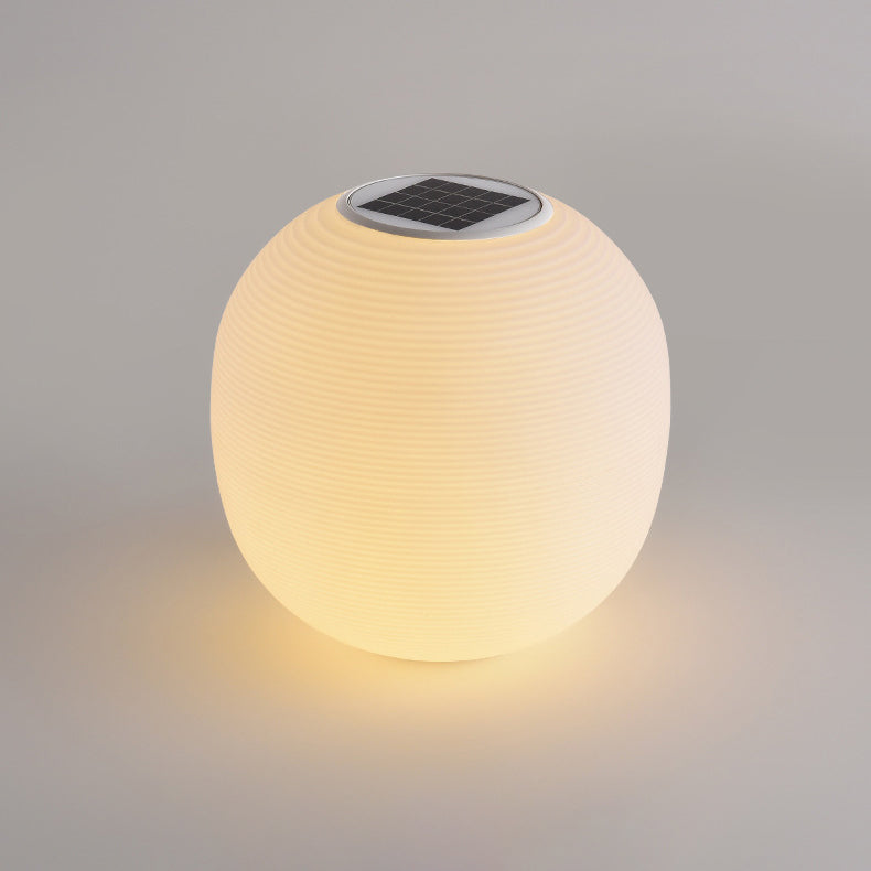 Moderner minimalistischer PE ovaler LED-Solar- und wasserdichter Außenleuchte für Garten und Terrasse | Brehn