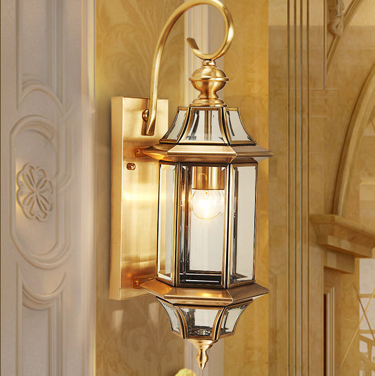 Traditionelle europäische Messing-Glas-polygone 1-Licht wasserdichte Wandbeleuchtung Lampen für Schlafzimmer, Terrasse und Garten | Brehn
