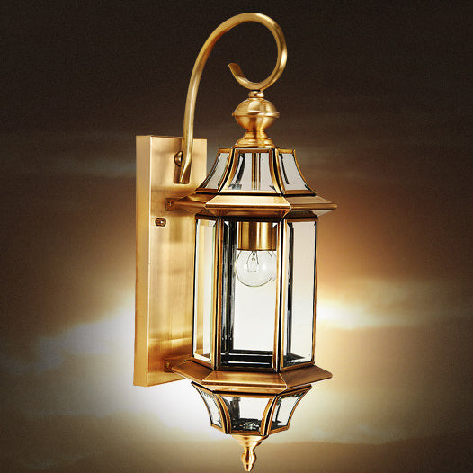 Traditionelle europäische Messing-Glas-polygone 1-Licht wasserdichte Wandbeleuchtung Lampen für Schlafzimmer, Terrasse und Garten | Brehn