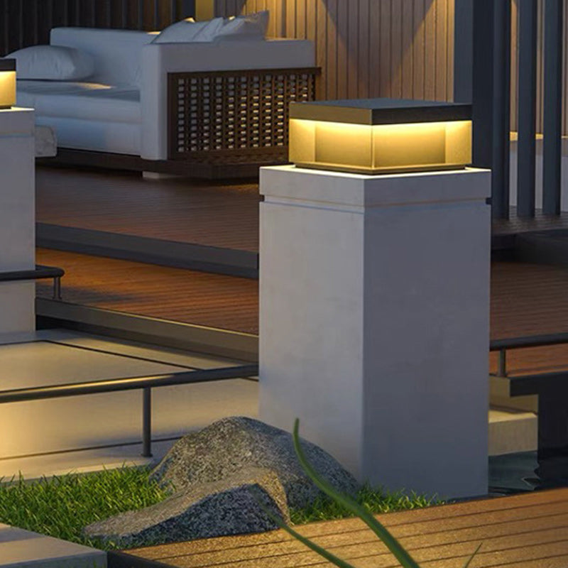 Moderne Minimalistische Edelstahl Quadratische LED Außenleuchte Mit Solar- und wasserdichten Eigenschaften Für Garten, Terrasse, Tor | Brehn