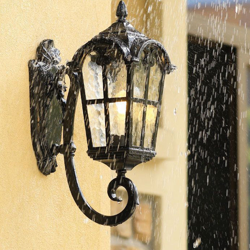 Zeitgenössische nordische Aluminium-Glas gebogene quadratische 1-Licht Wandlampe für außen | Brehn