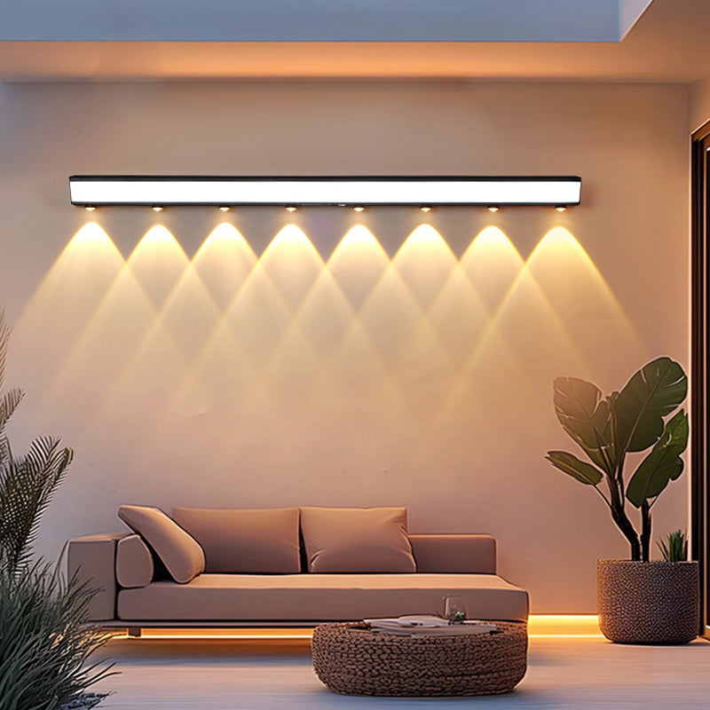 Solarbetriebene, wasserdichte, rechteckige LED-Wandleuchte mit Bewegungsmelder aus Acryl, Aluminium und Edelstahl für die Terrasse