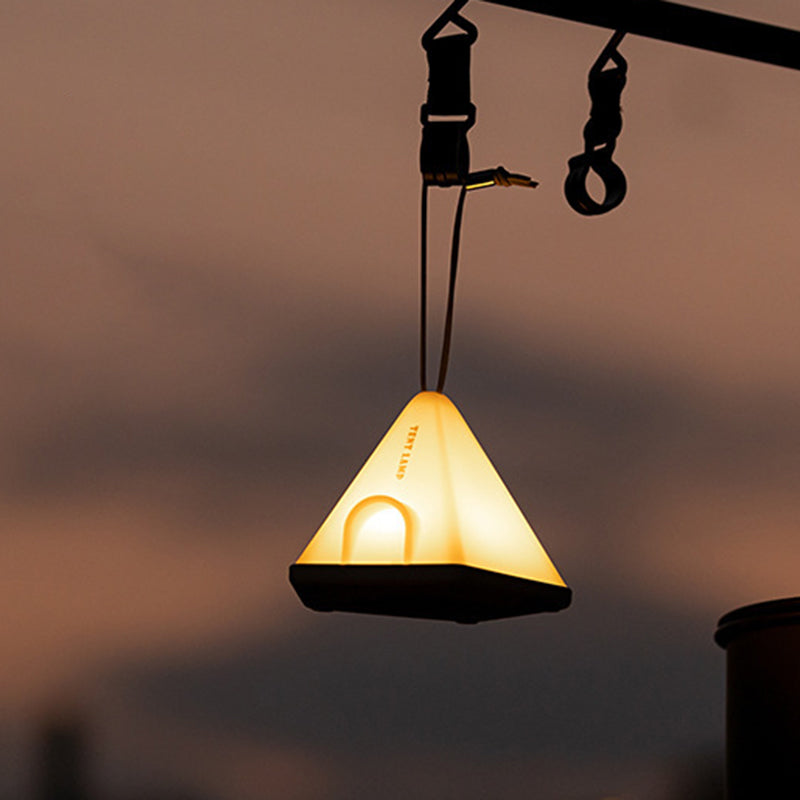 Zeitgenössische kreative Zeltform-Dreieck ABS PP LED Außenleuchte für Außenpatio | Brehn