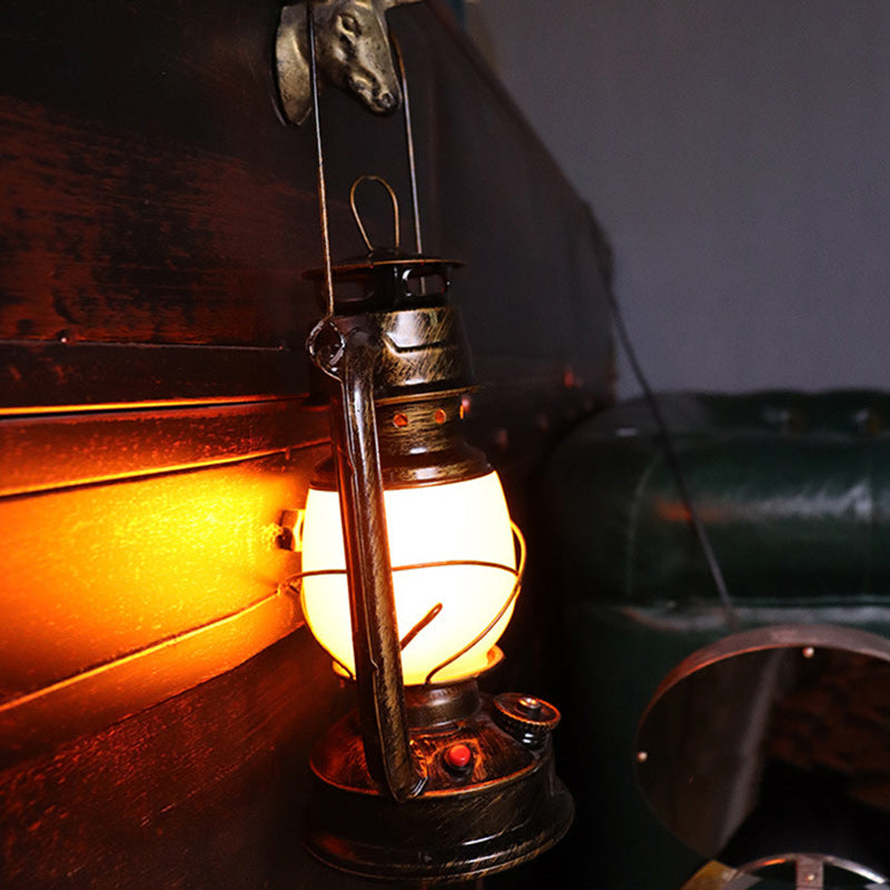 Traditionelle Vintage-Rundpferdelampe, Tischleuchte aus Eisen und Acryl mit LED-Beleuchtung für das Wohnzimmer