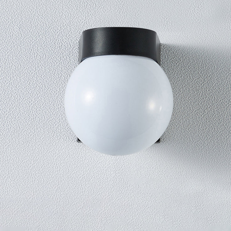 Moderne Einfachheit Wasserdichte Orb Polycarbonat Acryl 1-Licht Wand Scone Lampe Für Außenpatio | Brehn