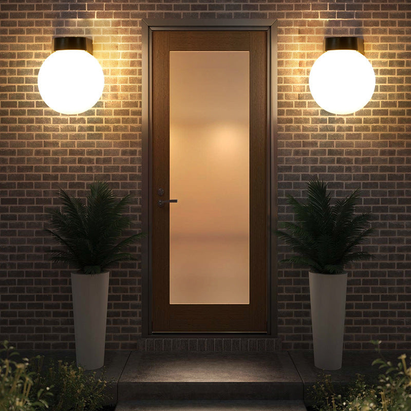 Moderne Einfachheit Wasserdichte Orb Polycarbonat Acryl 1-Licht Wand Scone Lampe Für Außenpatio | Brehn