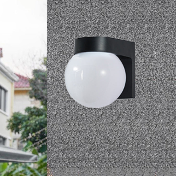 Wasserdichte, kugelförmige Wandleuchte aus Polycarbonat-Acryl mit einem Licht für die Terrasse