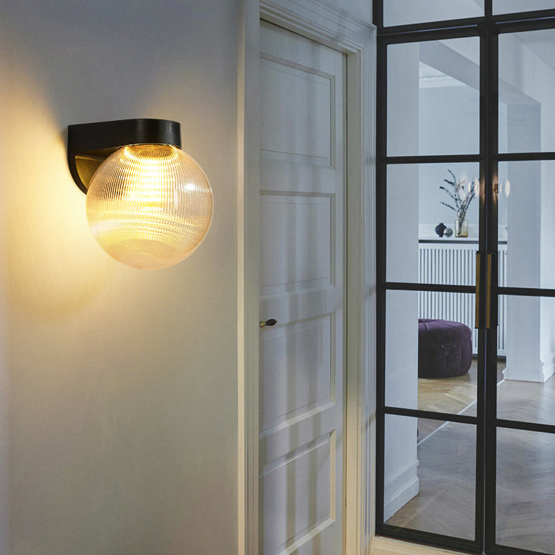 Wasserdichte, kugelförmige Wandleuchte aus Polycarbonat-Acryl mit einem Licht für die Terrasse