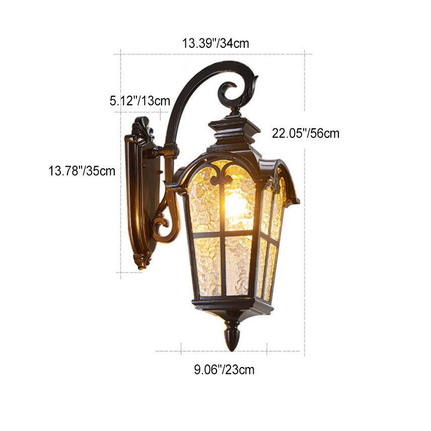 Traditionelle europäische quadratische Spitze Aluminium bedrucktes Glas 1-Licht Außenwandleuchte für Garten | Brehn