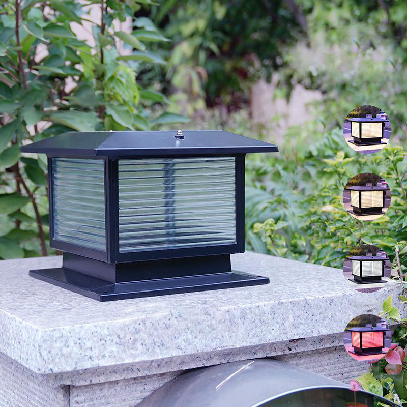 Moderner minimalistischer solarbetriebener wasserdichter rechteckiger Diamantstreifen-Glas-Schirm Aluminiumrahmen LED-Pfostenkopflicht für den Garten | Brehn