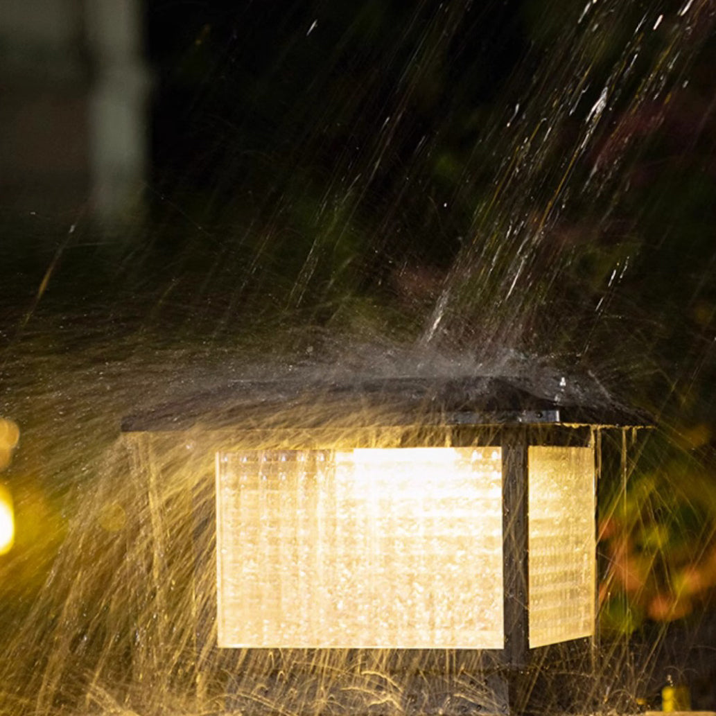 Moderner minimalistischer solarbetriebener wasserdichter rechteckiger Diamantstreifen-Glas-Schirm Aluminiumrahmen LED-Pfostenkopflicht für den Garten | Brehn