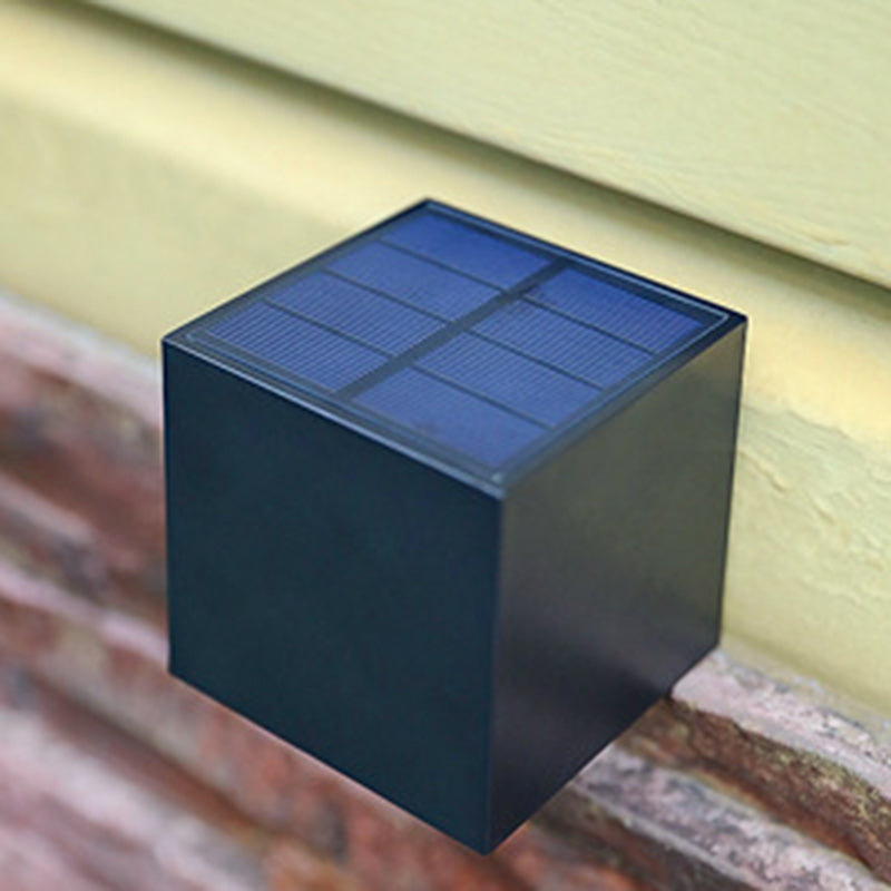 Moderner Minimalistischer Würfel Kunststoff Solar LED Wandleuchtenlampe für Garten | Brehn