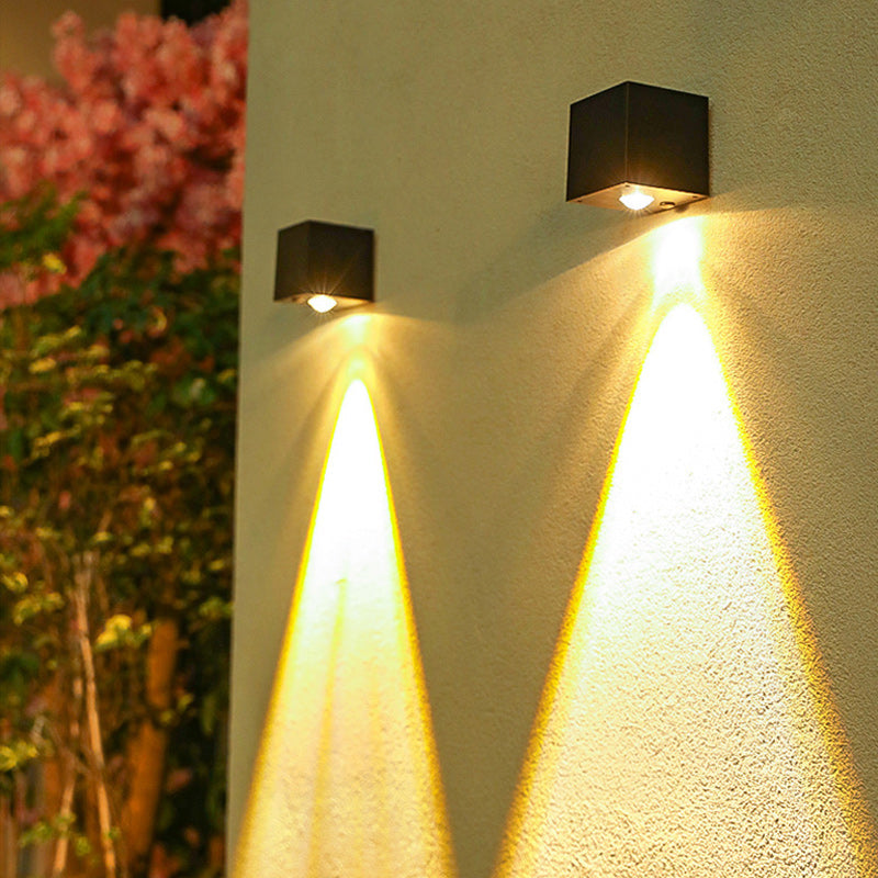 Moderner Minimalistischer Würfel Kunststoff Solar LED Wandleuchtenlampe für Garten | Brehn